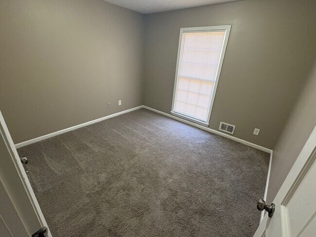 Building Photo - Spacious 4BR House in Lithonia