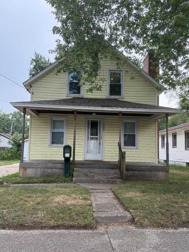 Building Photo - 4529 Walton Ave