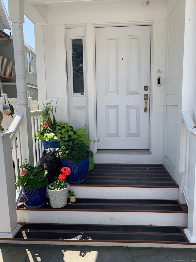 Building Photo - 35 Seaview Ave