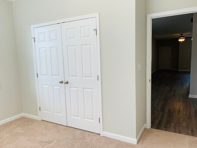 Building Photo - 621 Jefferson St