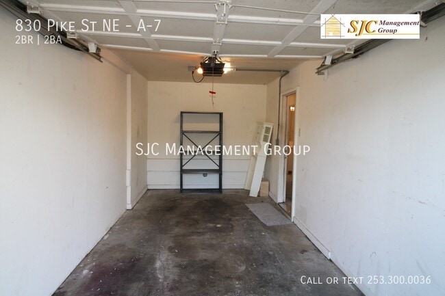 Building Photo - 830 Pike St NE