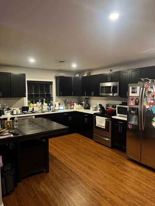 Building Photo - 3409 Leroy St