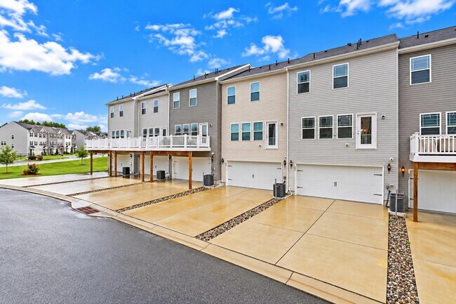 Building Photo - 205 Joppa Farm Rd