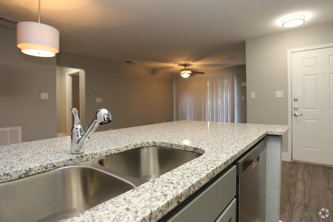 Interior Photo - Turtle Creek Vista