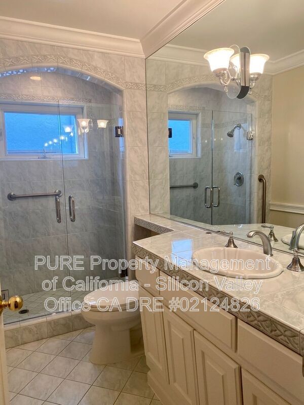 Building Photo - 16786 Potter Ct