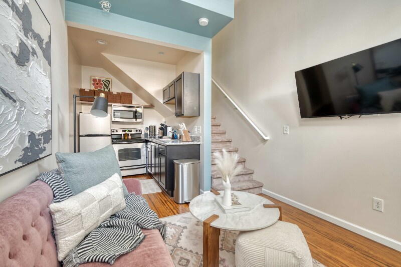 Building Photo - 1415 NW 19th Ave