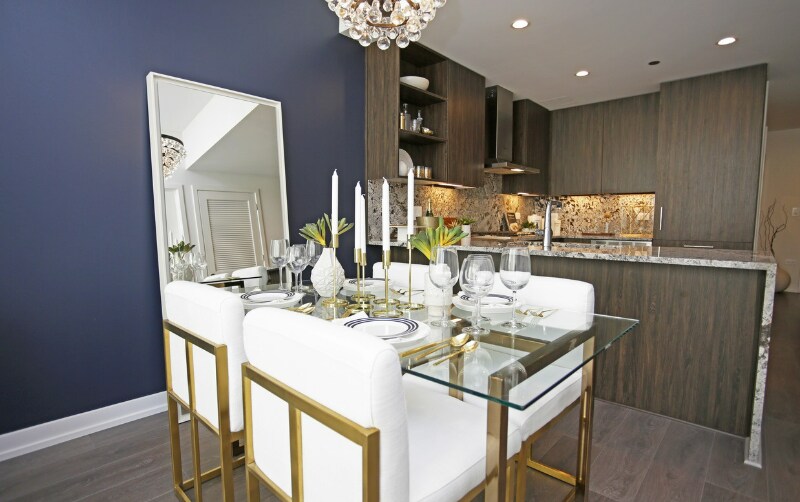 Building Photo - 740 N Hudson Ave