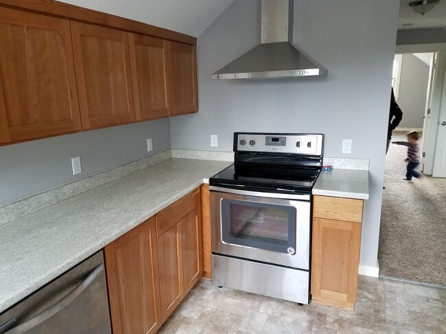 Kitchen - 4221 SE 52nd Ave