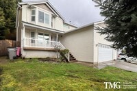 Building Photo - Spacious 4 Bedroom/2.5 Bath Hazell Dell Home!