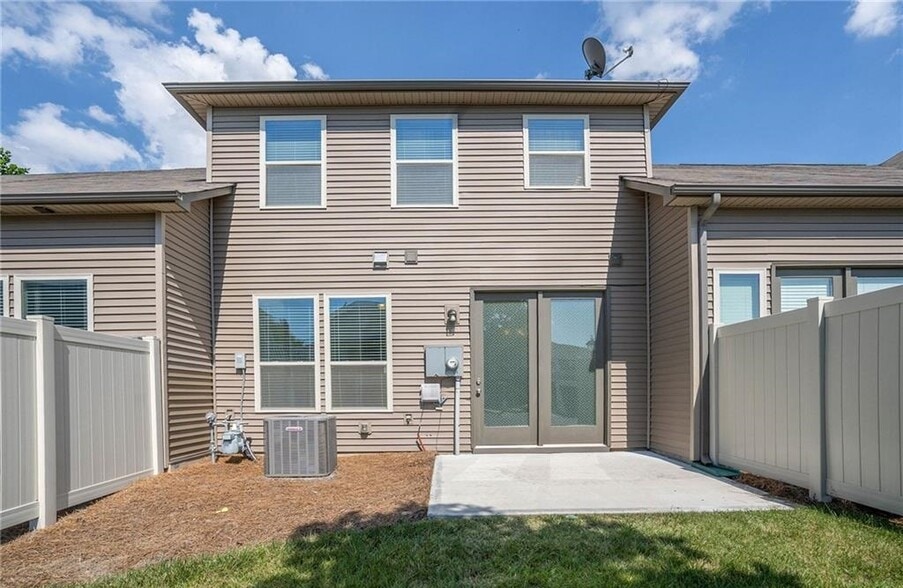 Building Photo - 7224 Lochy Ln