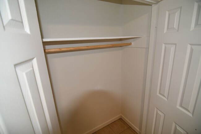 Building Photo - Must See!  Newly renovated, 3 bedroom, 1 bath home in Brownsfield off Plank Road