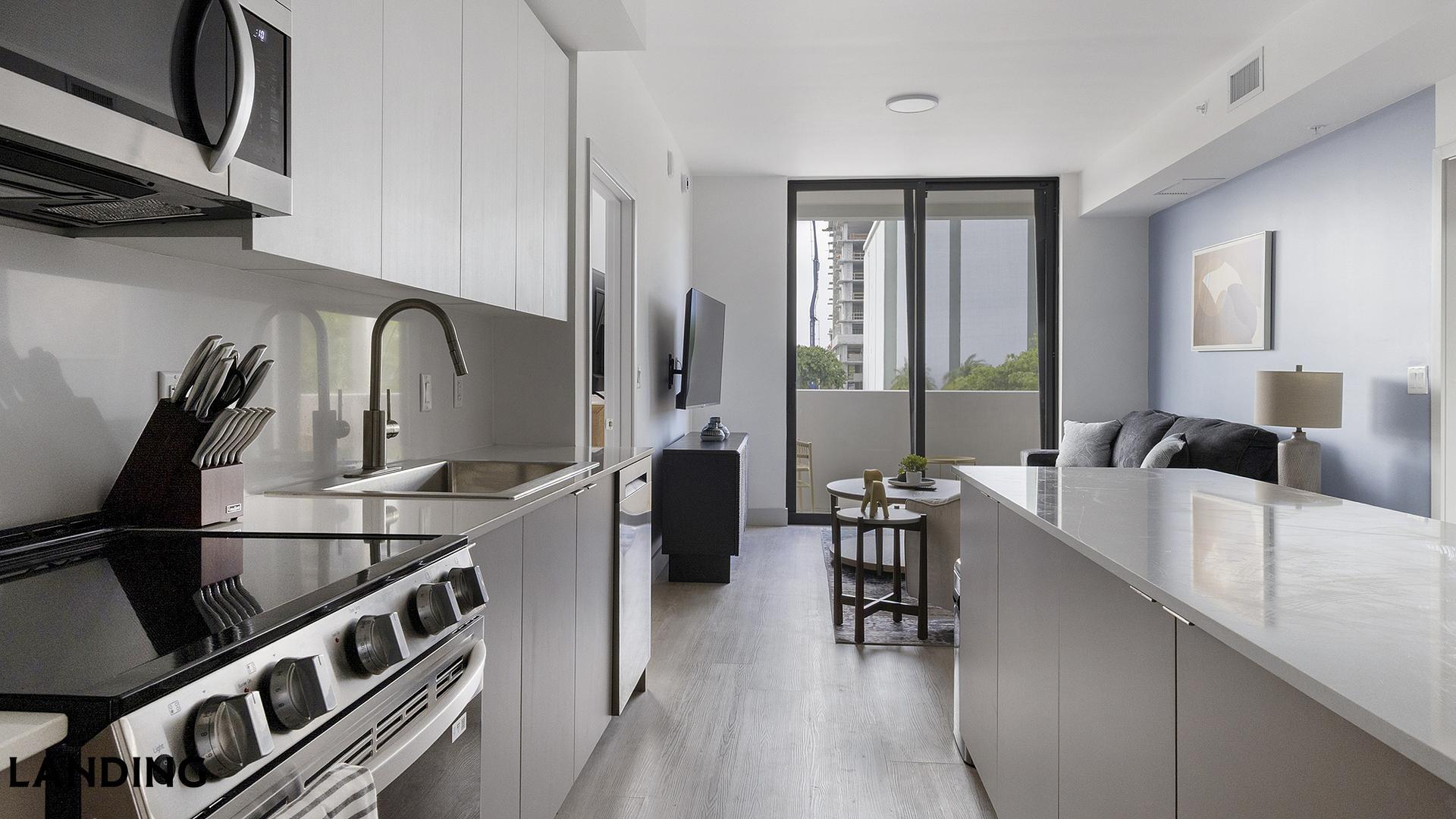 Building Photo - 1155 NE 126th St