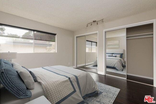 Building Photo - 18065 Coastline Dr