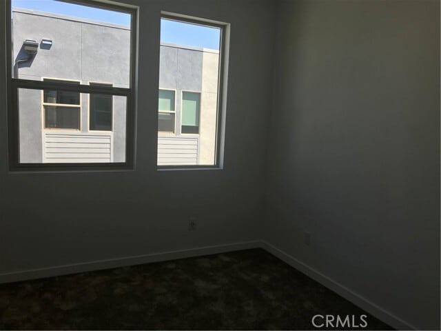 Building Photo - 322 Placemark