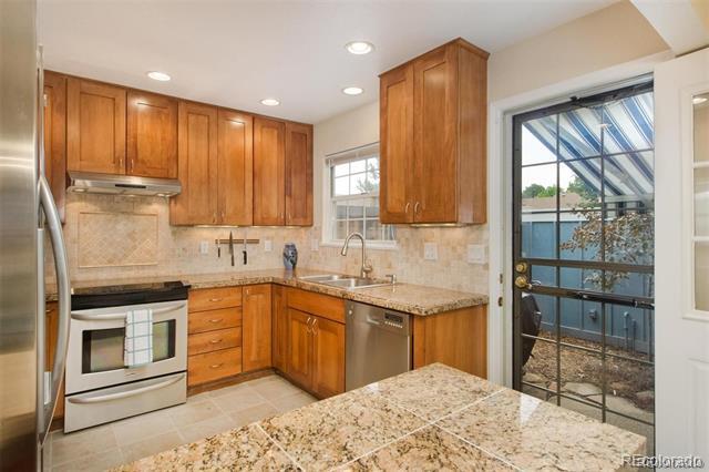 Building Photo - 9030 E Cherry Creek S Dr