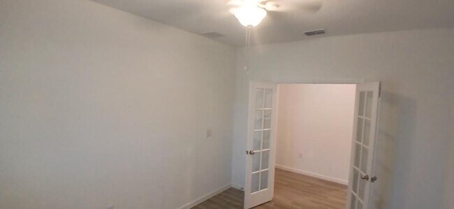 Building Photo - 7898 SW 74th Lp