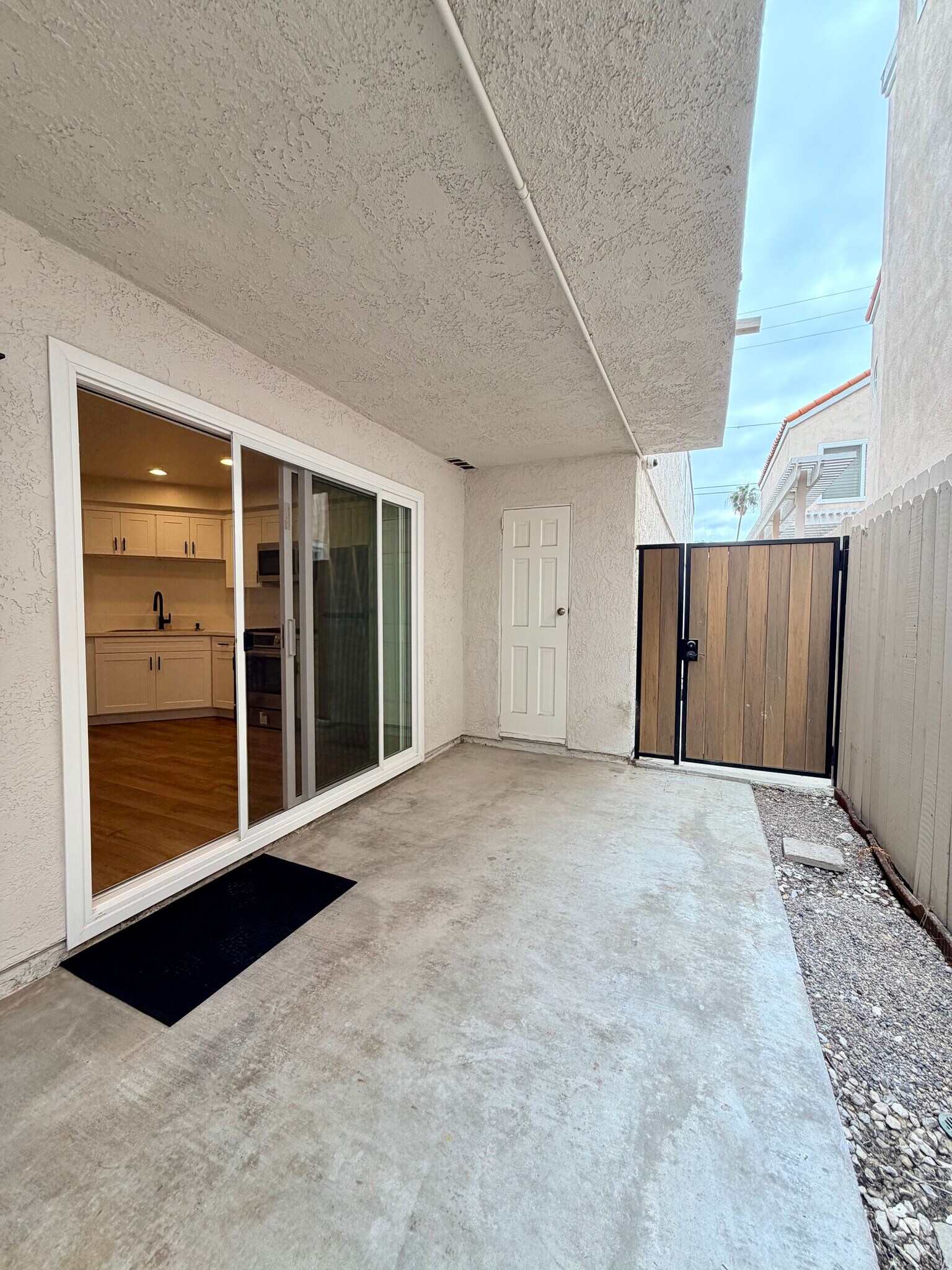 back patio garage access - 310 20th St