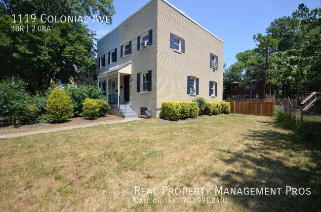 Building Photo - 1119 Colonial Ave