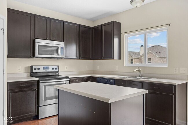 Building Photo - 1265 Blue Haven Way