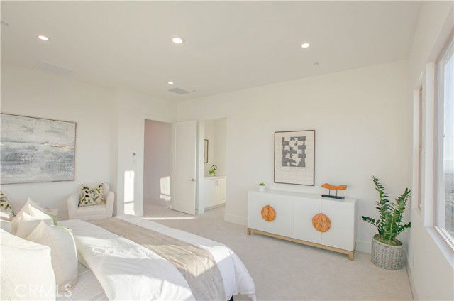 Building Photo - 137 Oakstone