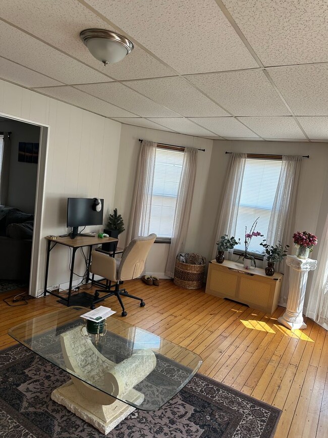 Building Photo - 173-175 Bayview