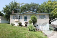 Building Photo - 3Bd/2Ba near 84th & I-80
