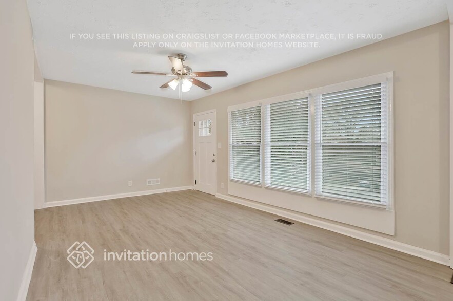 Building Photo - 2038 Rebecca Ln