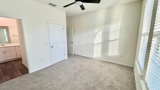 Building Photo - 11170 Hollow Bay dr