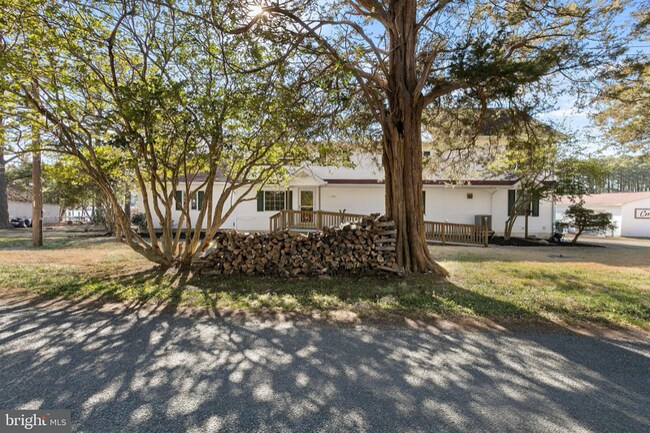 Building Photo - 18342 Clarke Rd