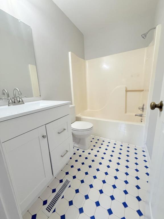 Building Photo - 2504 Thicket Greene Ct