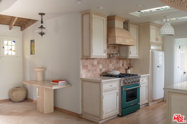 Building Photo - 11539 Sunshine Terrace