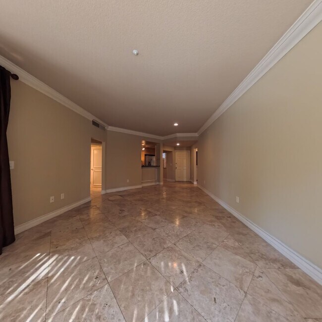 Building Photo - 220 E Flamingo Rd