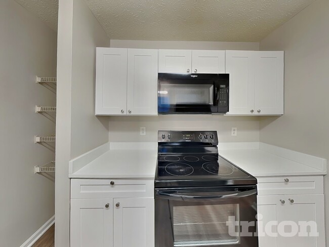 Building Photo - 2797 Priscilla Way