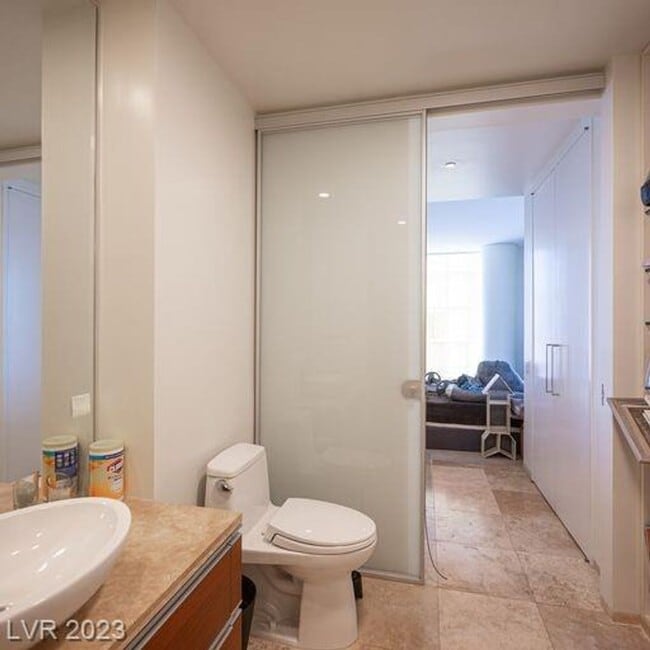 Building Photo - Beautiful Luxury High Rise Rental on Vegas Strip