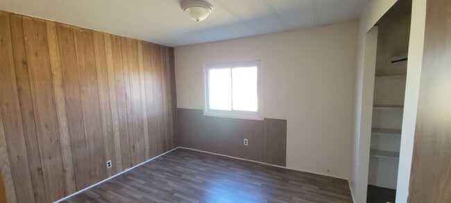 Building Photo - 2 BEDROOM 1 BATHROOM HOUSE FOR RENT