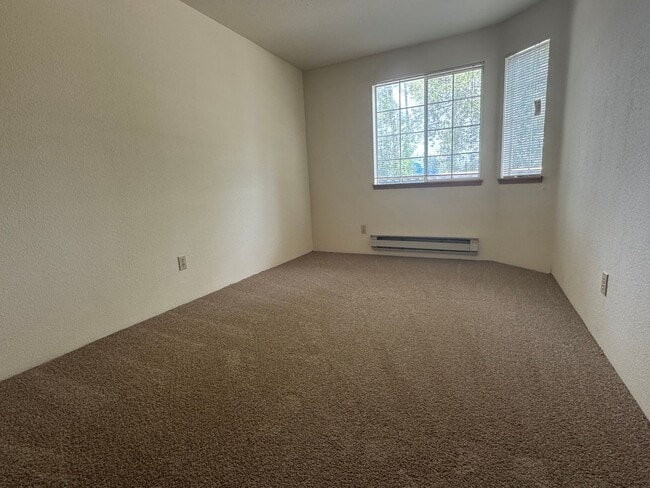 Interior Photo - Bridle Estates