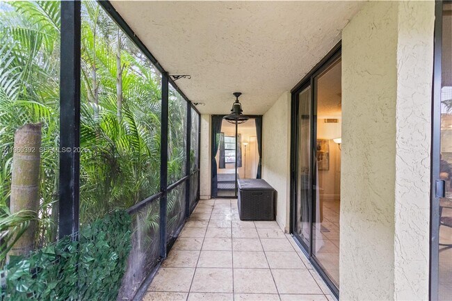 Building Photo - 10401 W Broward Blvd