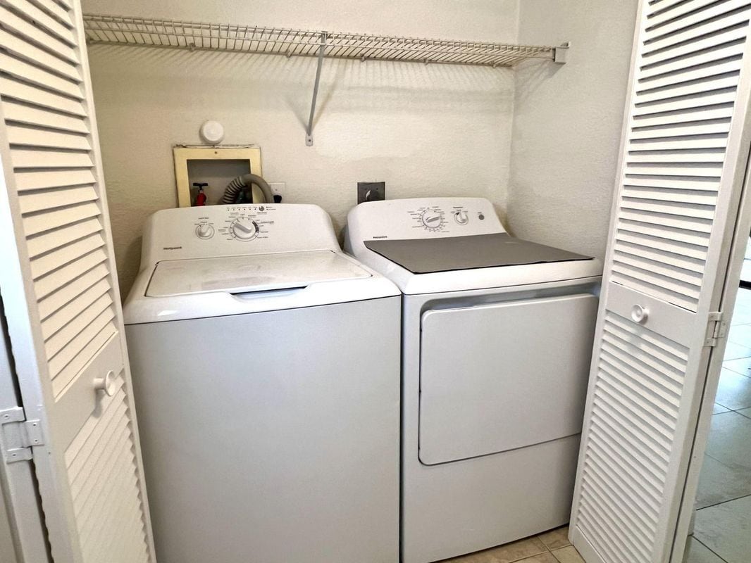 Building Photo - 1581 Balfour Point Dr