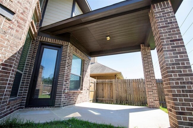 Building Photo - 21325 Kings Guild Ln