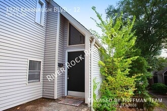 Building Photo - 1920 Kavanaugh Blvd