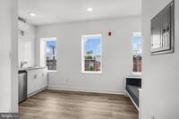 Building Photo - 2046 E Huntingdon St