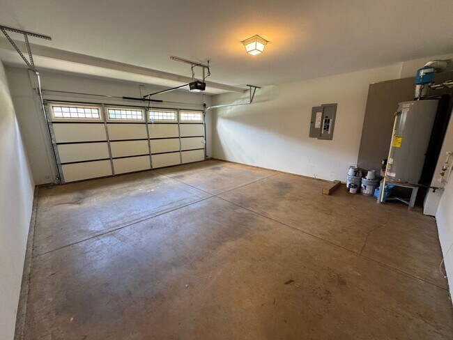 Building Photo - South AVL - Beautiful, Spacious, Versatile...