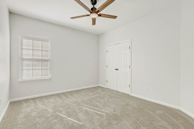 Building Photo - 12301 Kernan Forest Blvd