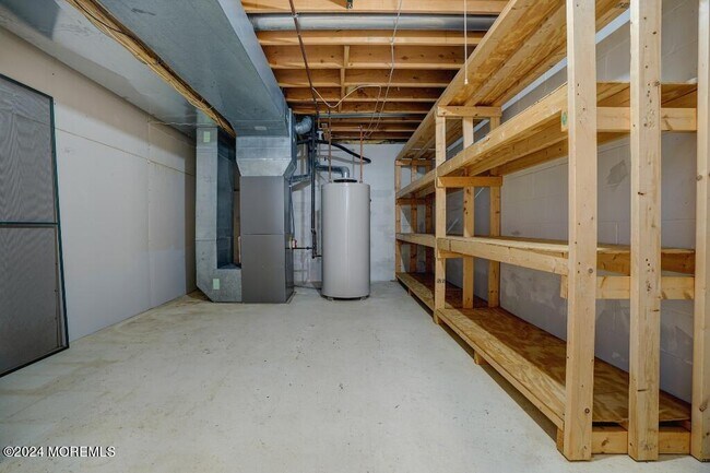 Building Photo - 6 Mulberry Ln