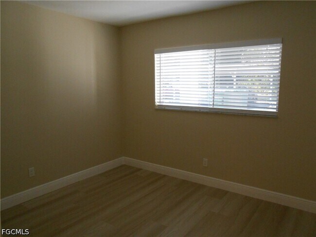 Building Photo - 357 Joel Blvd