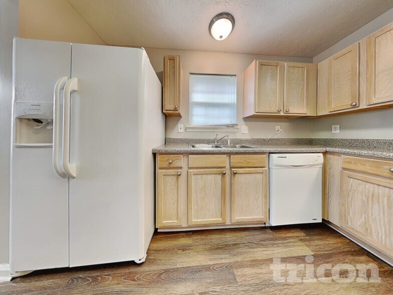 Building Photo - 80 Tinsley Cir