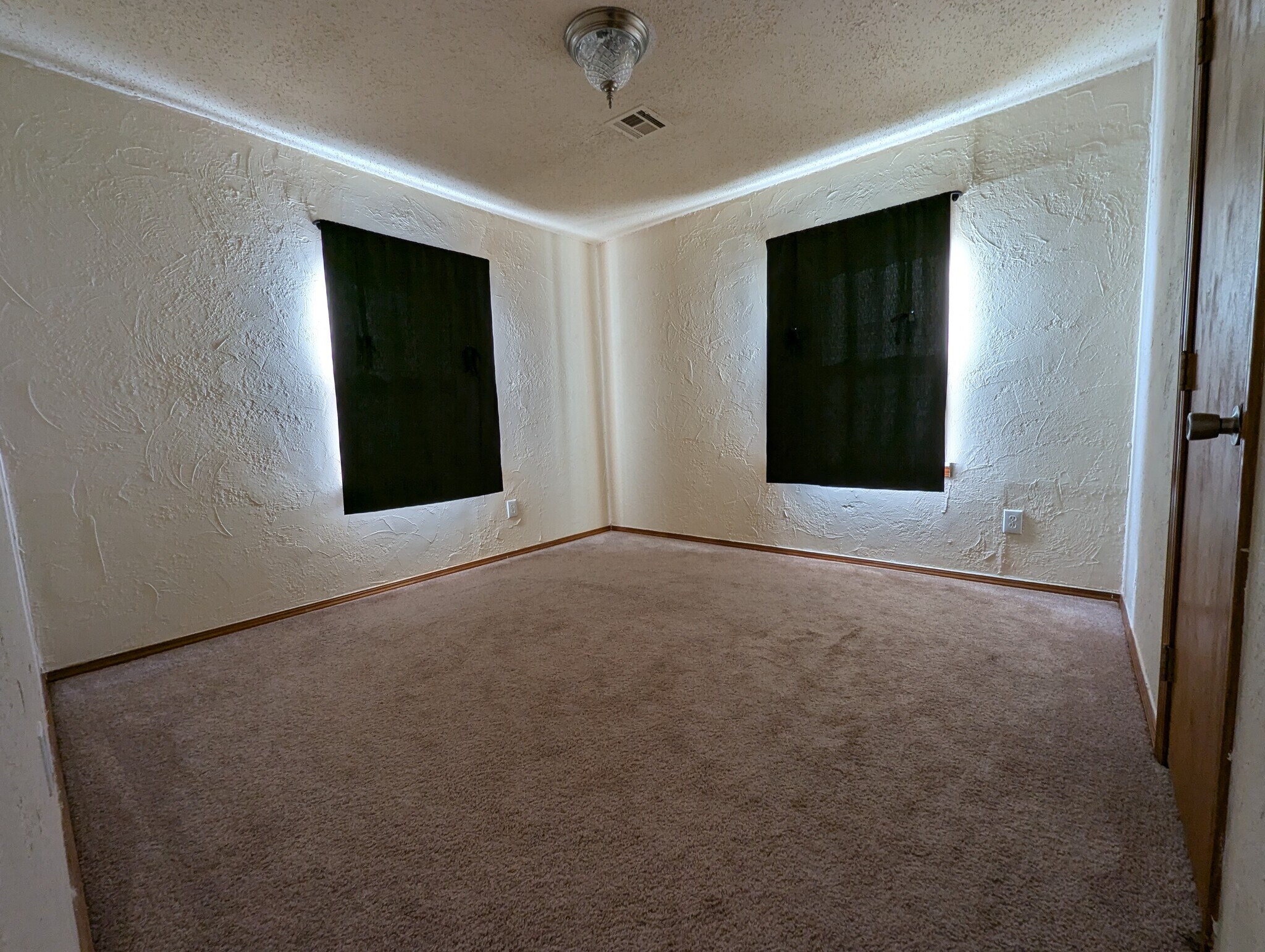 Building Photo - 101 E Lockheed Dr