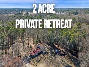 Building Photo - Mini Farm on 2 acres