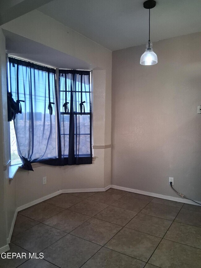 Building Photo - 6917 Alto Rey Ave