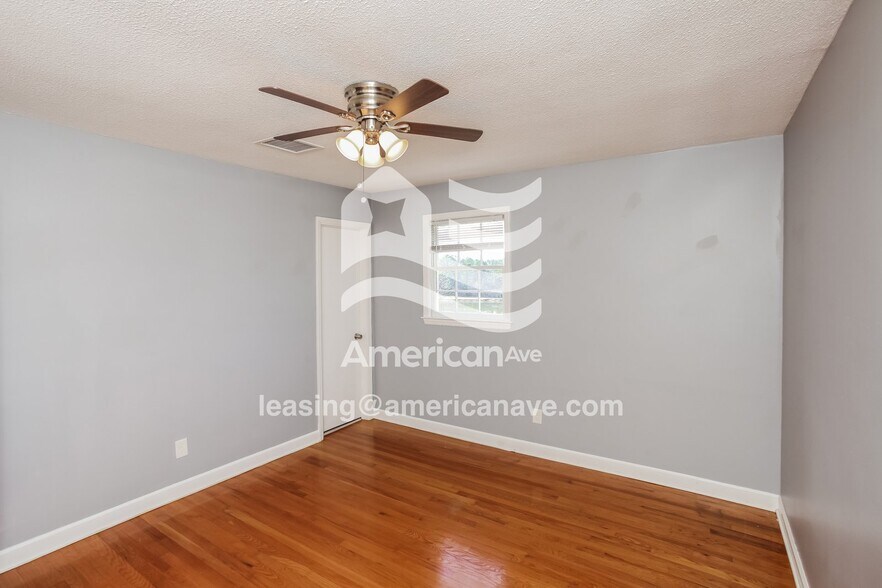 Building Photo - 1963 Blue Ridge Terrace